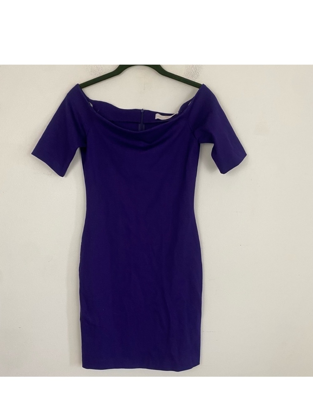 AMANDA UPRICHARD plum purple off the shoulder bodycon mini dress